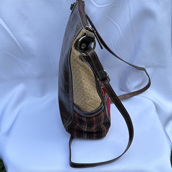 Relic Patchwork Crossbody Bag Y2K in Red, Brown, and Cream - Picture 4 of 7